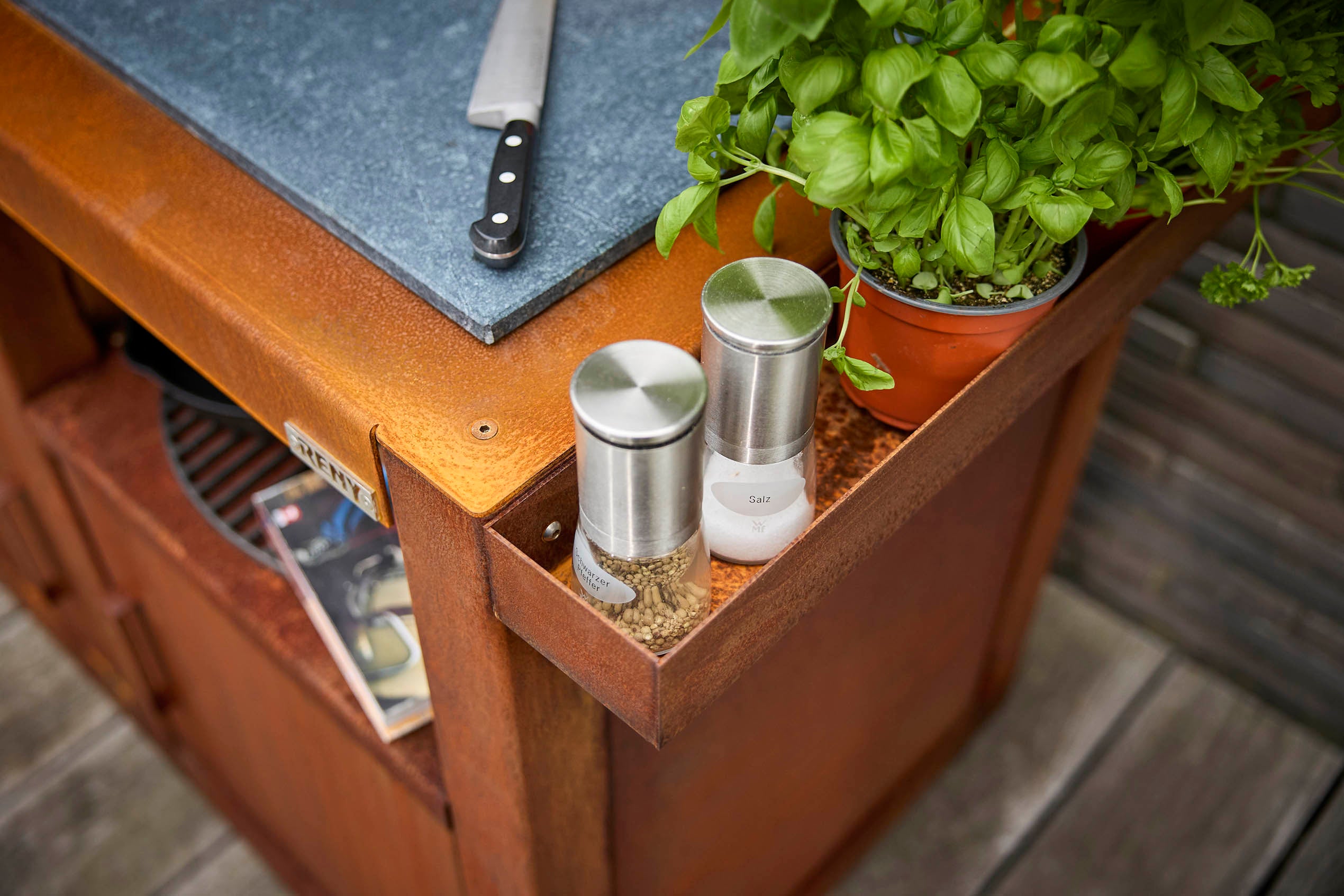 BBQuar Kitchen Trolley– L'Excellence de la Cuisson Outdoor